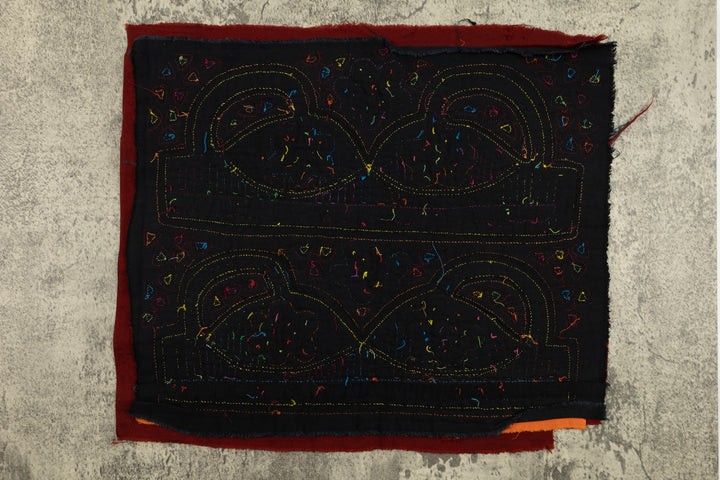 Drooping Daisies Mola