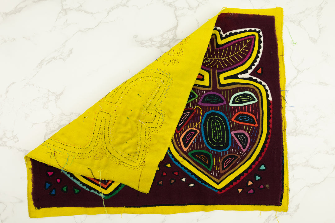 Apple Fruit Panama Mola