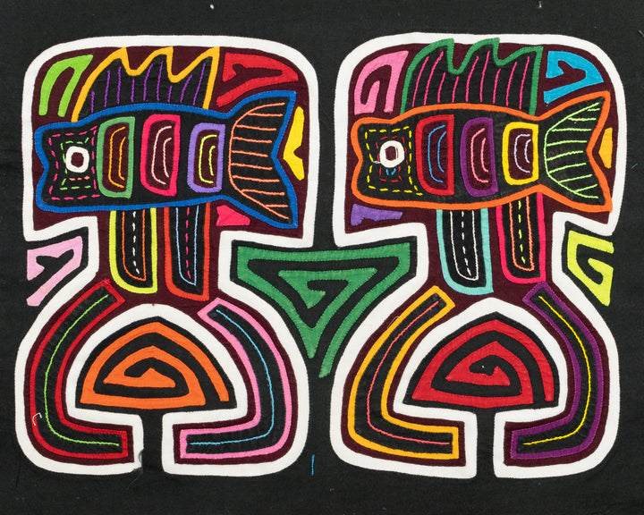 Rainbow Guppies Mola