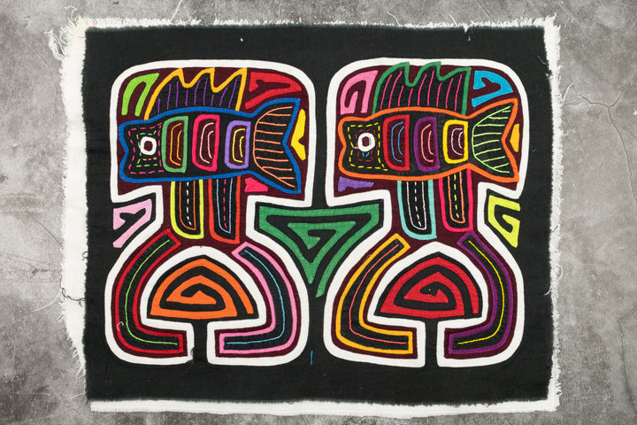 Rainbow Guppies Mola