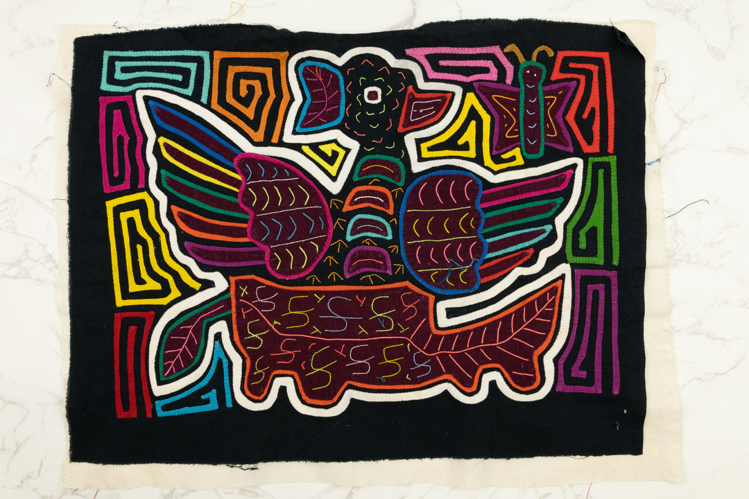 Town Crier Panama Mola