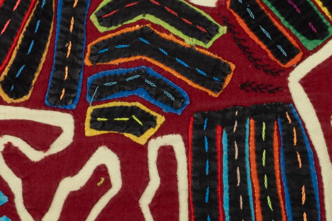 Thunderbird Maroon Mola