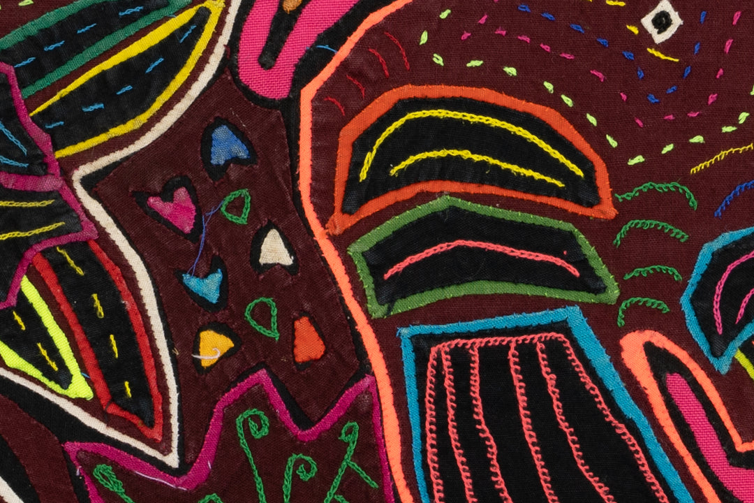 Hot Pursuit Panama Mola