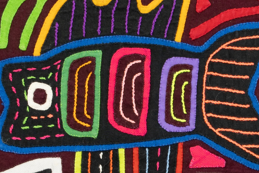 Rainbow Guppies Mola