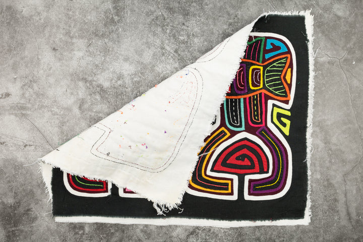 Rainbow Guppies Mola