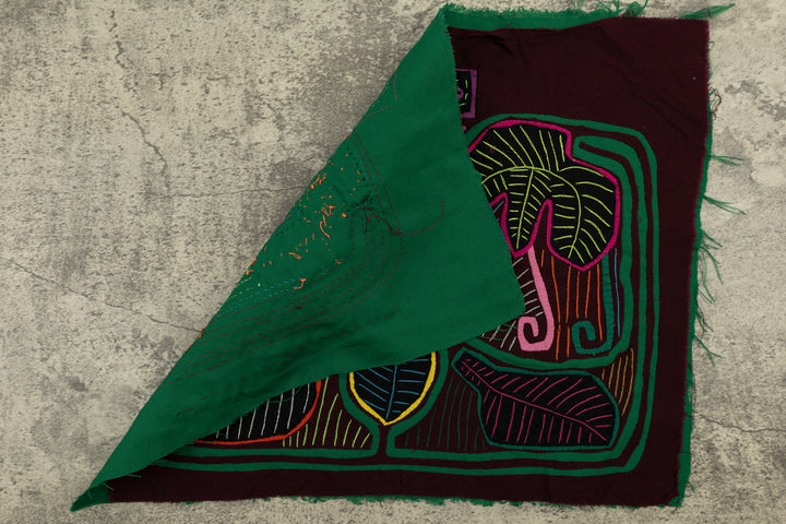 Optical Illusion Mola