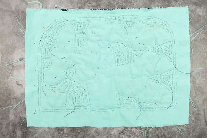 Bird in World of Blue Mola