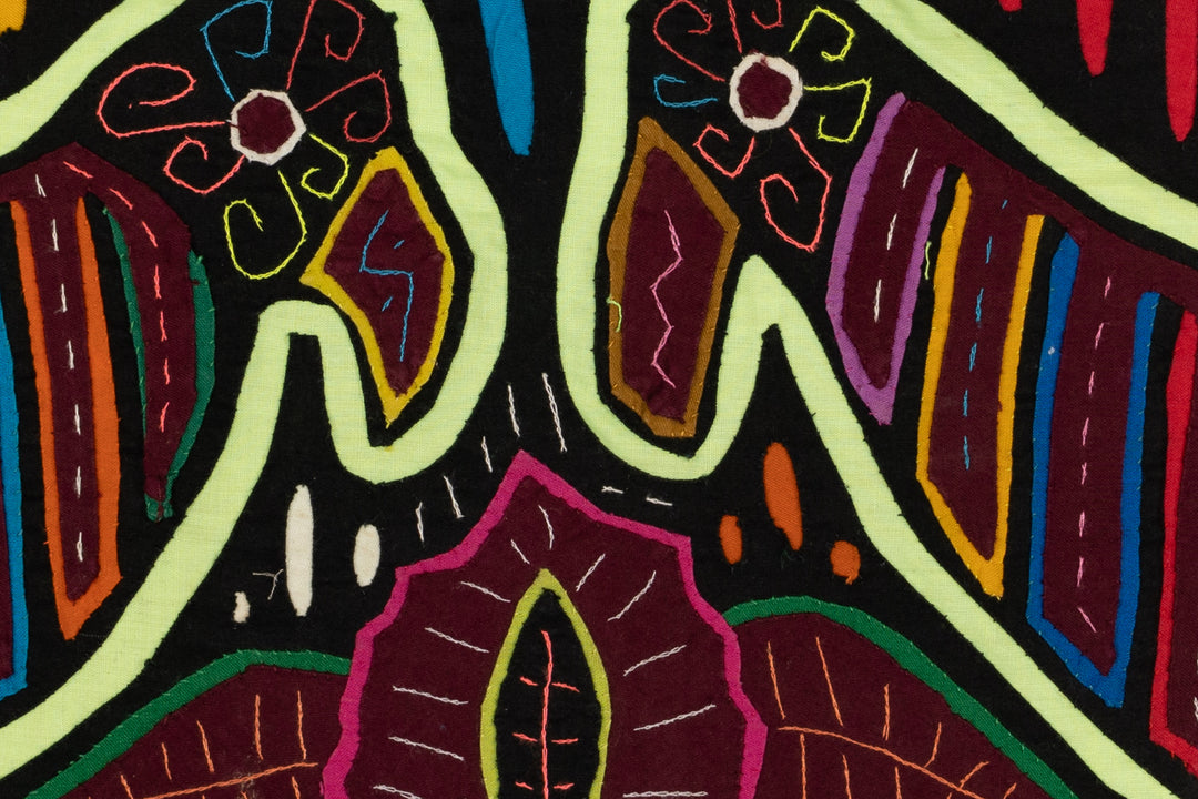 Green Pink Gossip Bird Mola