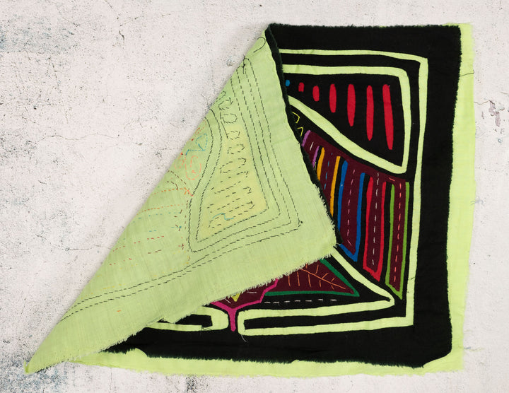 Green Pink Gossip Bird Mola