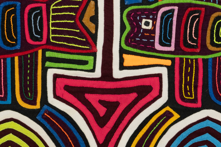 Fish on Pedestal Panama Mola