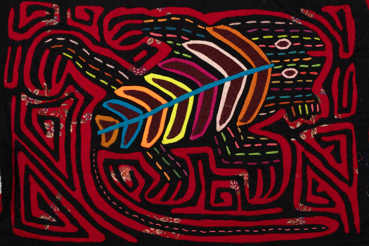 Red Black Weird Iguana Lizard Reptile Mola