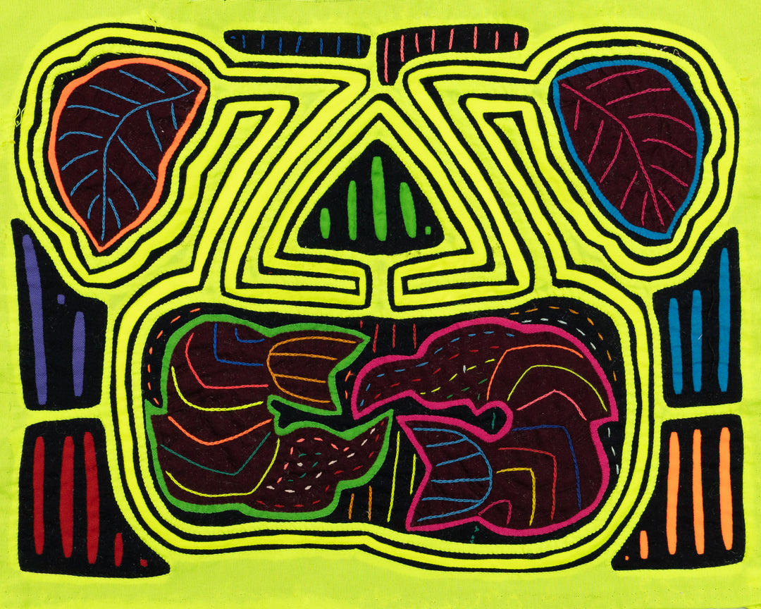 Illusion Bulldog Panama Mola