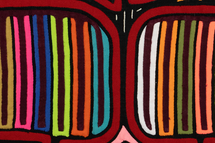 Yakiyak Don't Talk Back Panama Mola