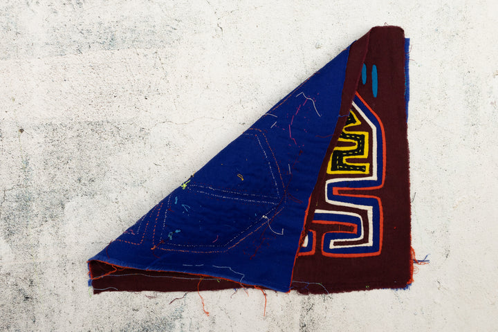 Huaca Arrowhead Mola