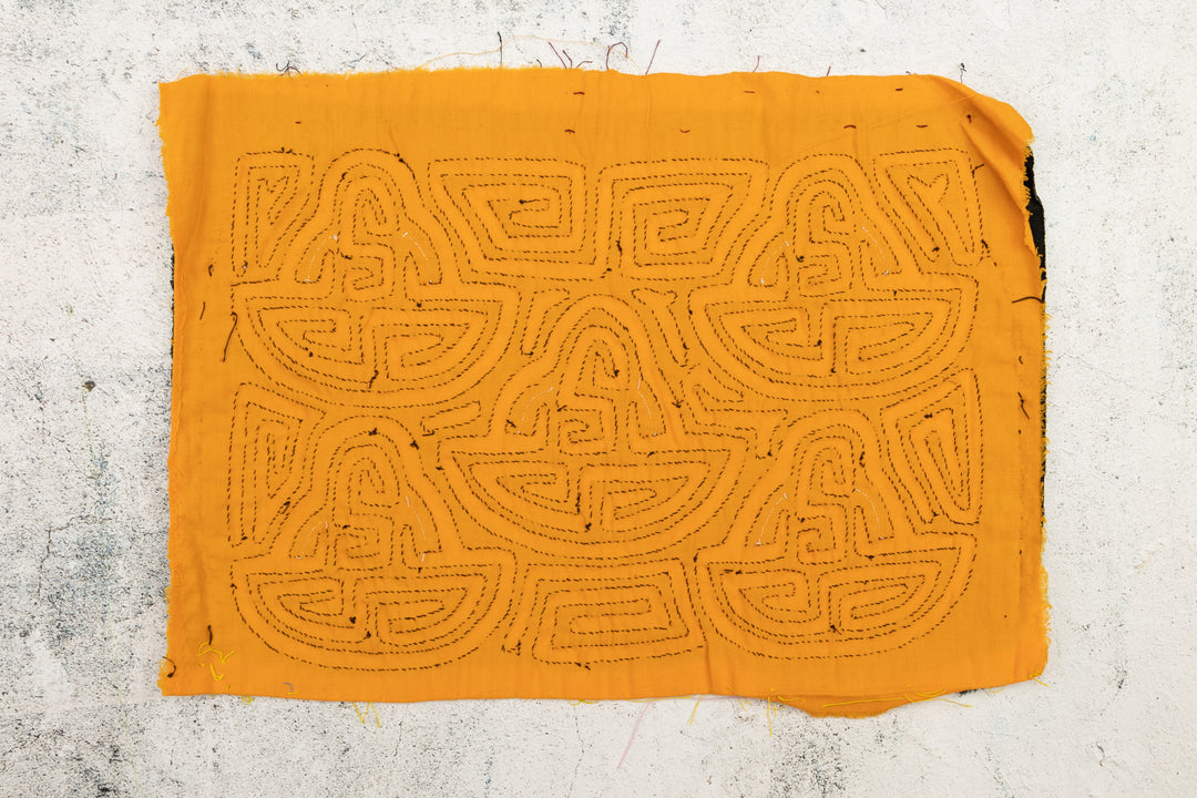 Gold Candle Dish Mola