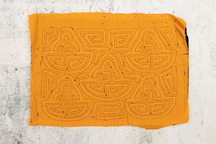 Gold Candle Dish Mola