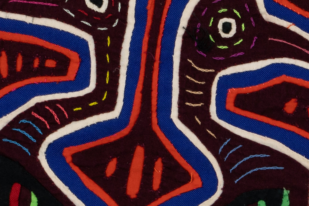 Puppy Dog Illusion Mola