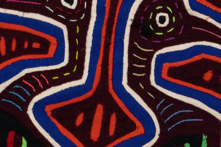 Puppy Dog Illusion Mola