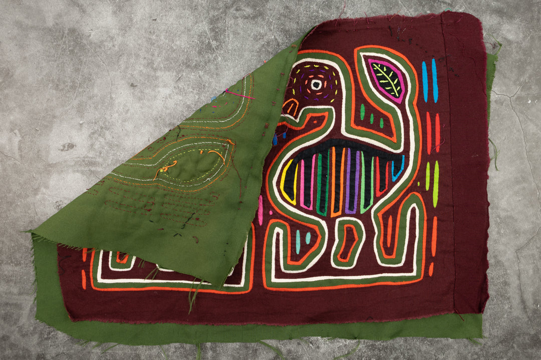 Feather Tail Bird Mola