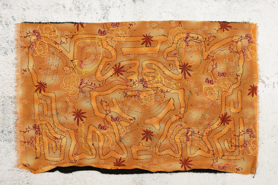 Vintage Dancing Angel Background Material Mola