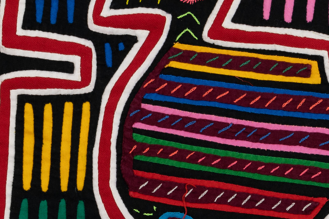 Proud Duck Bird Mola