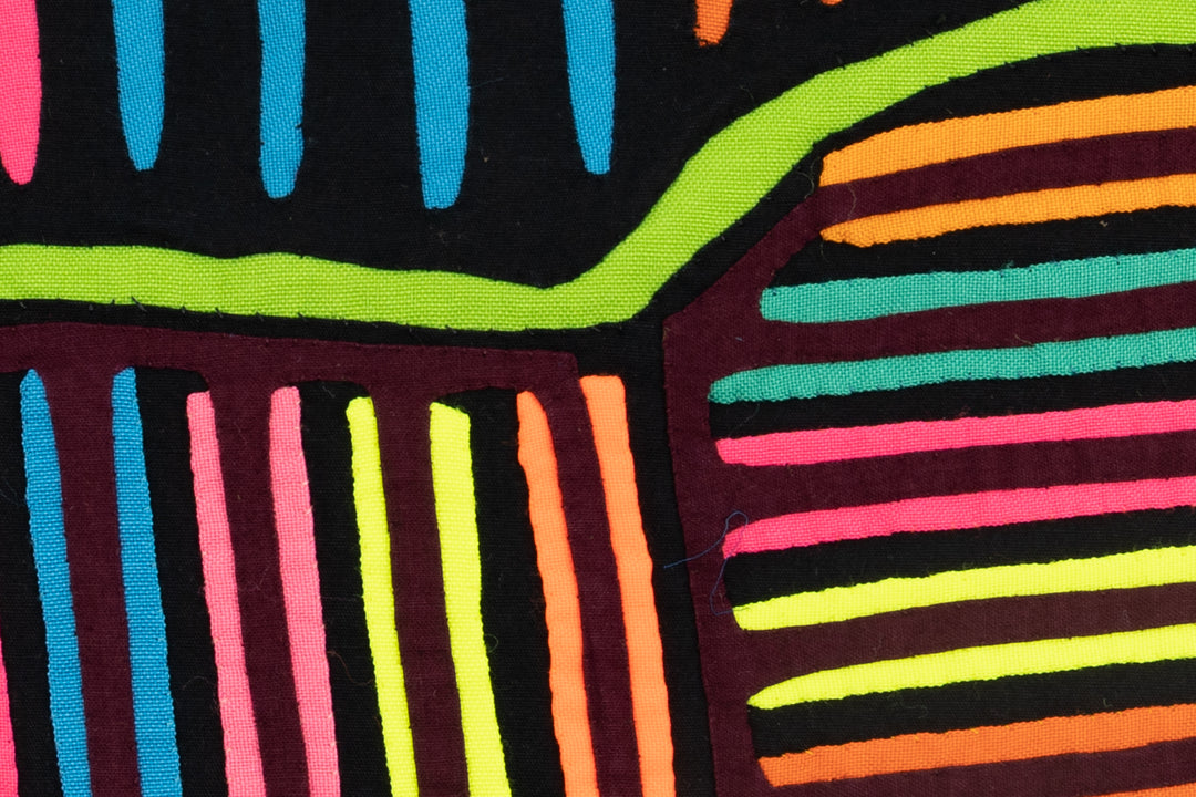 Kuna Indian Hand Sewn Green Hen Mola Panama