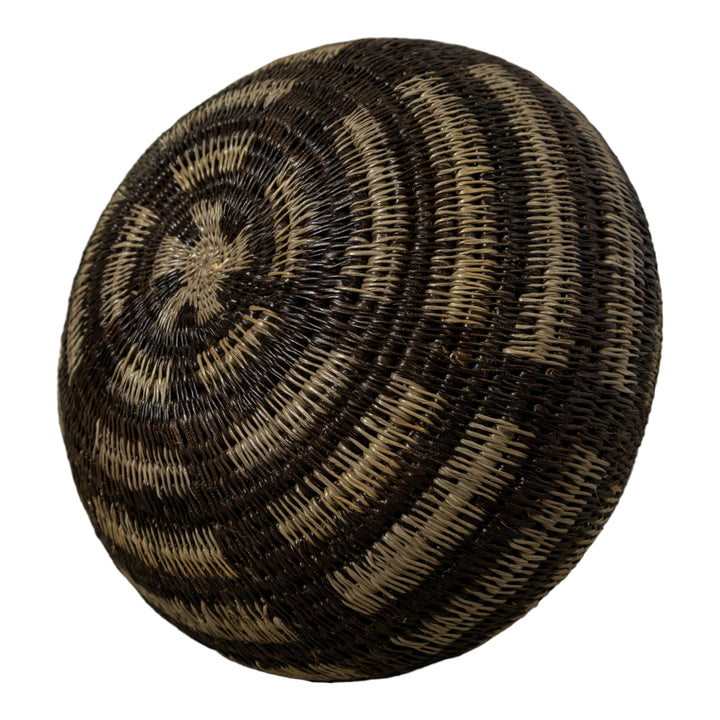 Black And Gray Fence Rainforest Basket