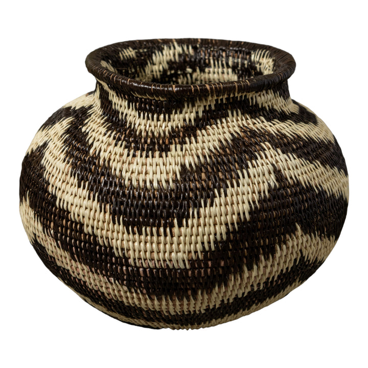 Black And White Swirling Ocean Waves Jungle Rainforest Basket