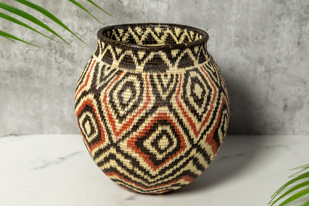 Diamond Delight Woven Basket