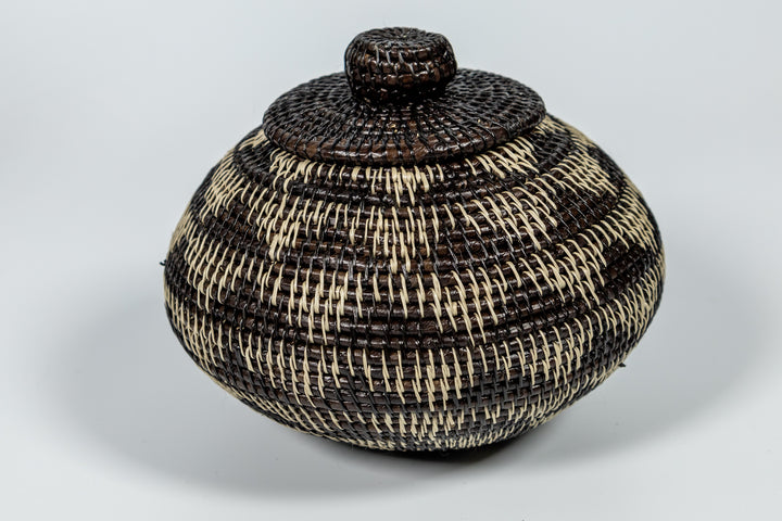Black And White Diamond Woven Basket With Top