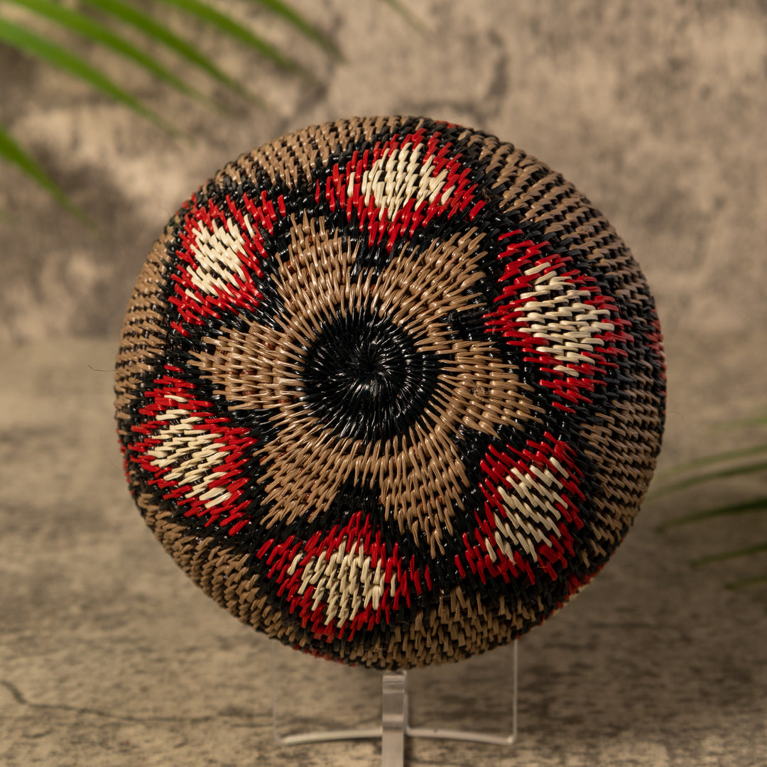 Diamond Design Rainforest Basket With Top