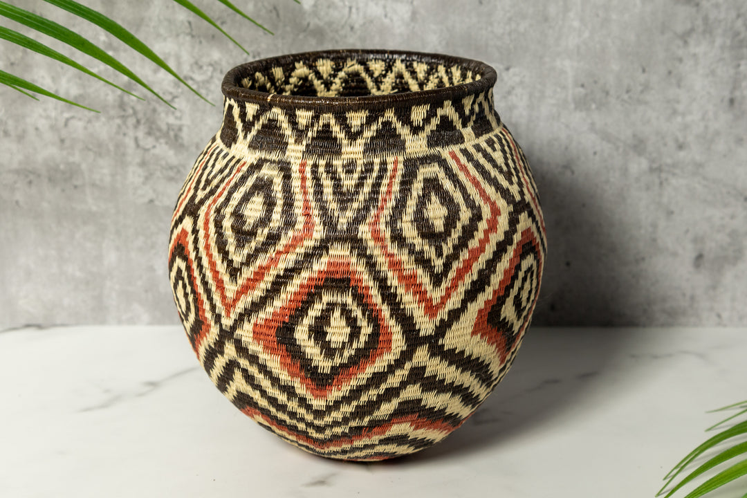 Diamond Delight Woven Basket