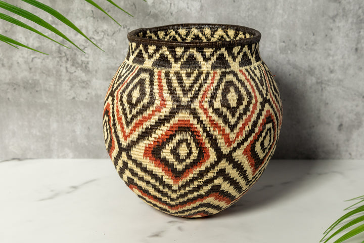 Diamond Delight Woven Basket