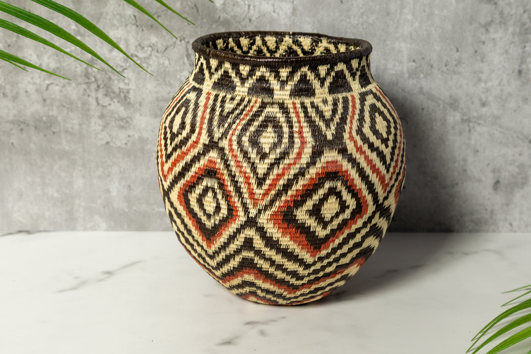 Diamond Delight Woven Basket