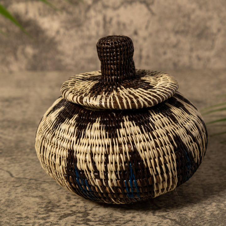 Butterfly Cascade Rainforest Basket With Top