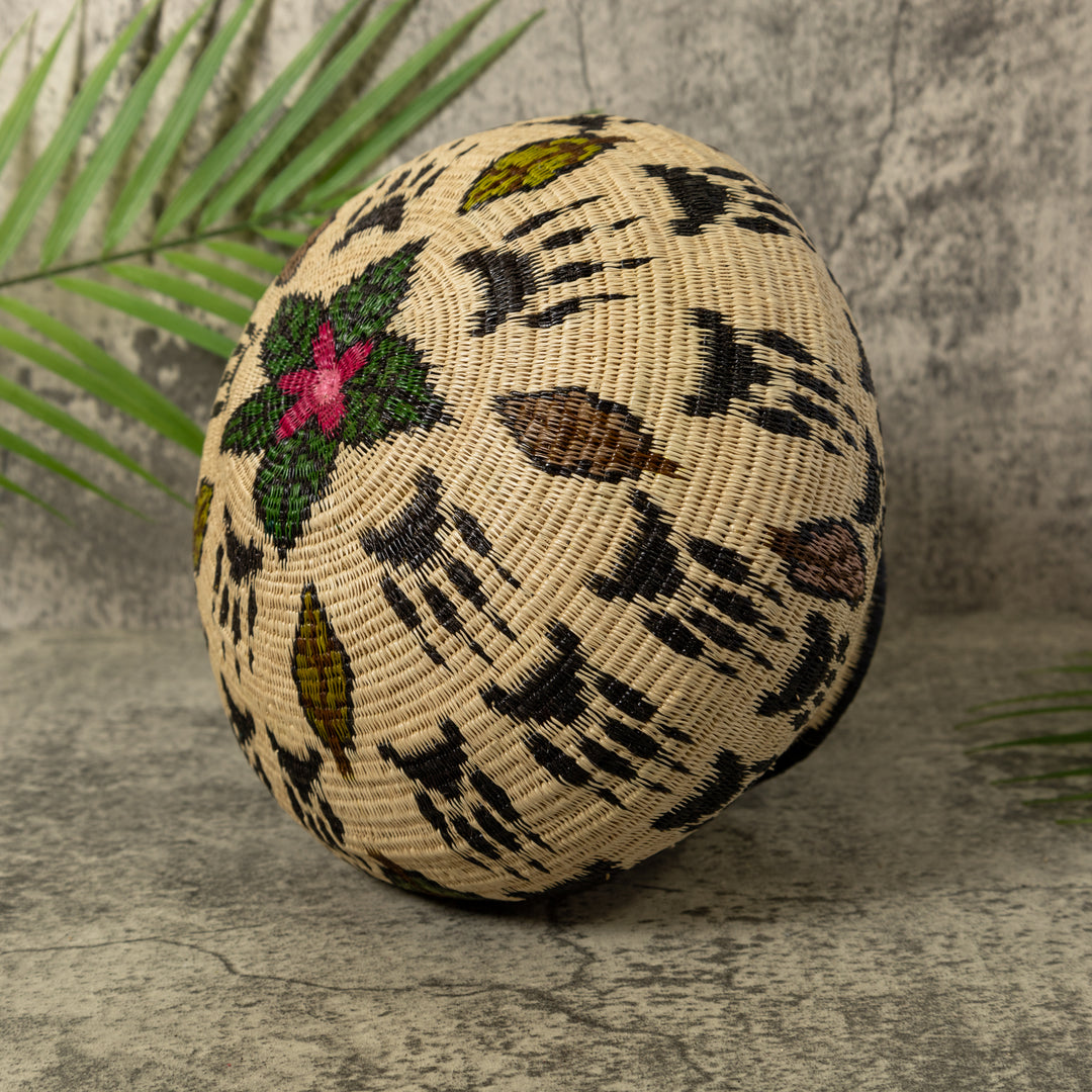 Cat Claws Rainforest Basket