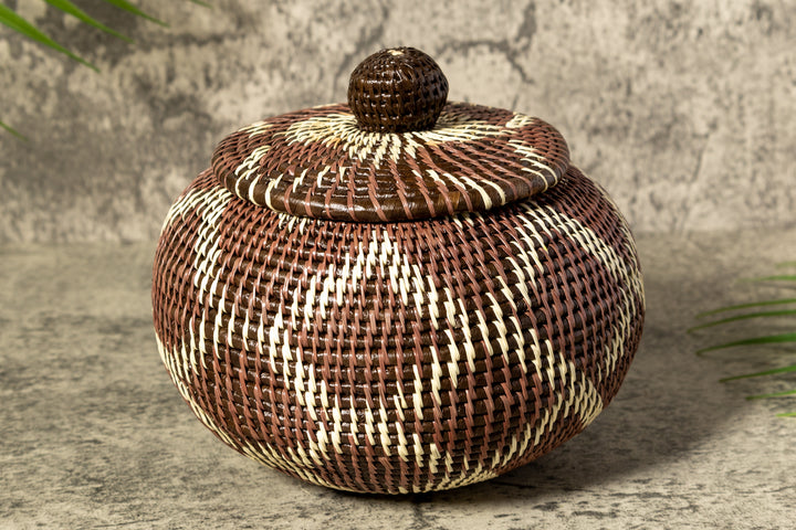 Brown Fish Net Woven Basket With Top