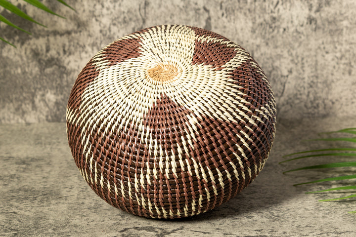 Brown Fish Net Woven Basket With Top