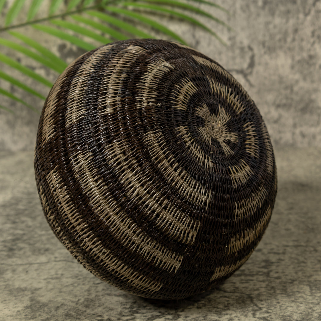 Black And Gray Fence Rainforest Basket