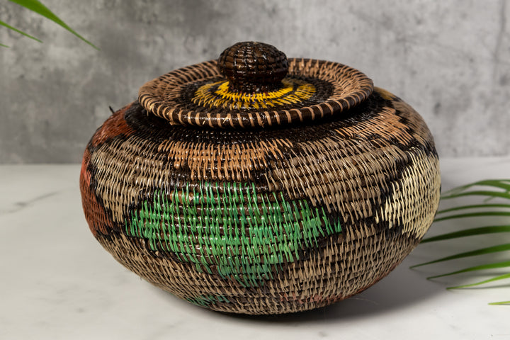 Multi-Color Diamond Design Woven Basket With Top