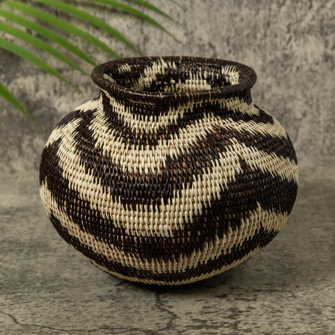 Black And White Swirling Ocean Waves Jungle Rainforest Basket