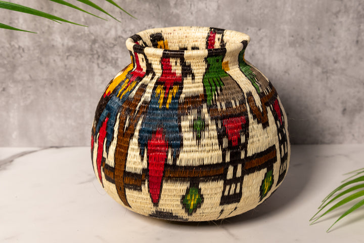 Toucan Parrot Macaw Quetzal Rainforest Basket