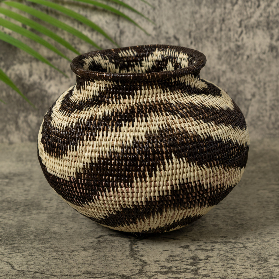 Black And White Swirling Ocean Waves Jungle Rainforest Basket