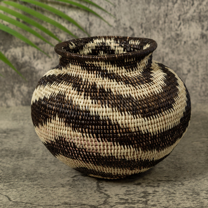 Black And White Swirling Ocean Waves Jungle Rainforest Basket