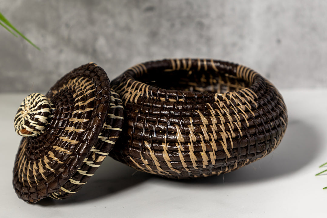 Small Black And Mauve Rainforest Basket With Top