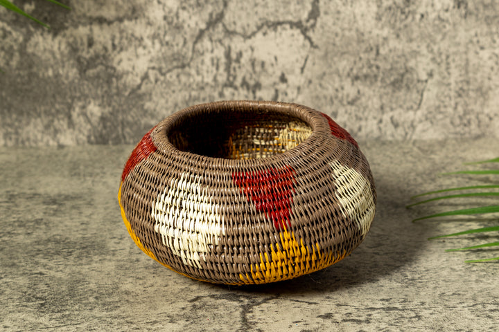 Brown Rainforest Impressions Woven Basket With Top