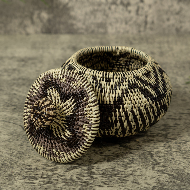 Black And White Rainforest Basket With Top