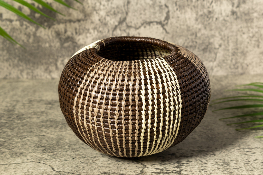 Brown And White Jungle Essence Woven Basket With Top