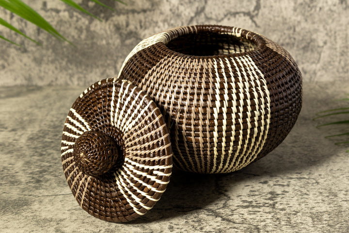 Brown And White Jungle Essence Woven Basket With Top