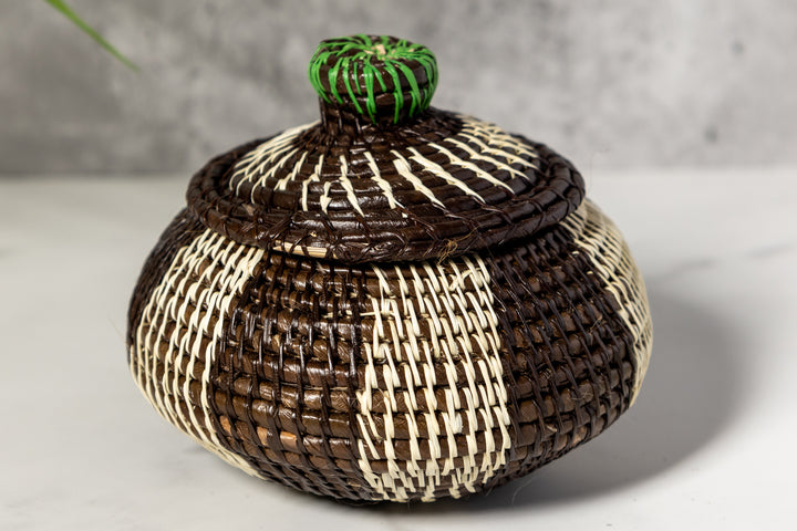 Black And White Rainforest Basket With Top